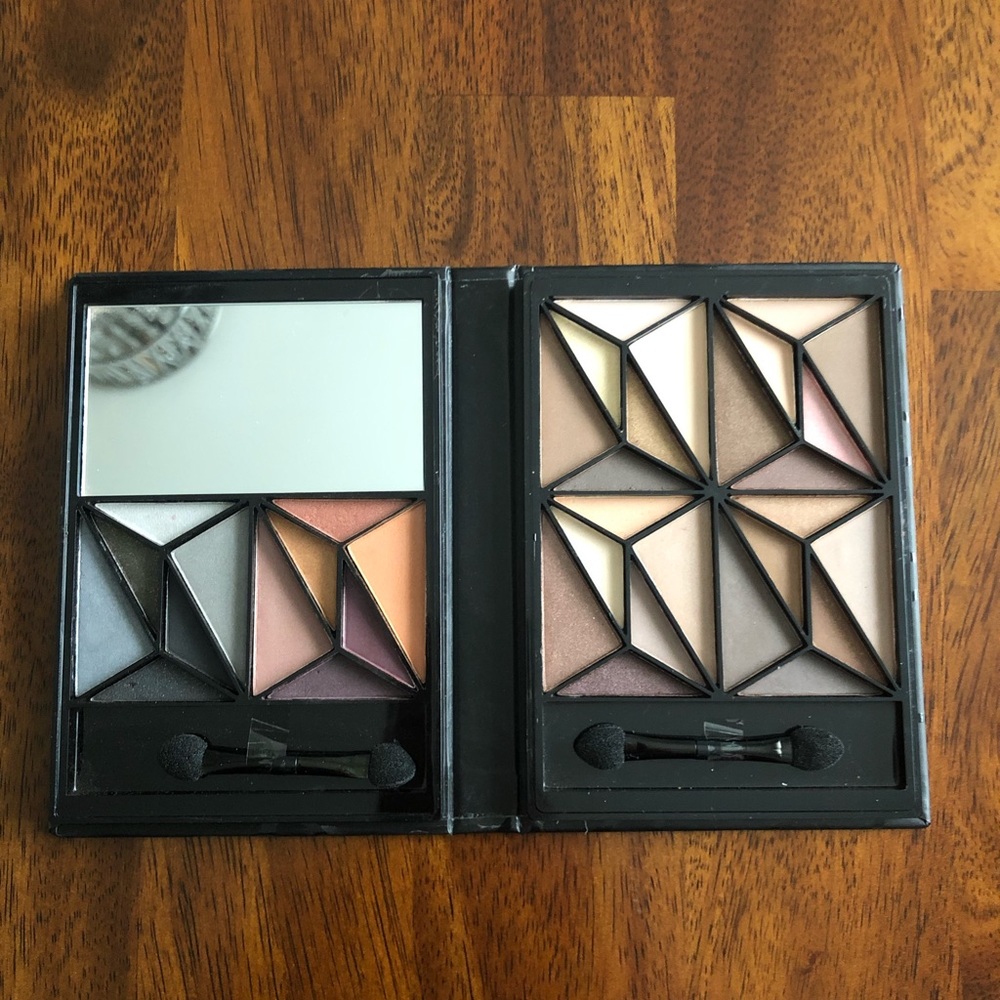 Eyeshadow Palette